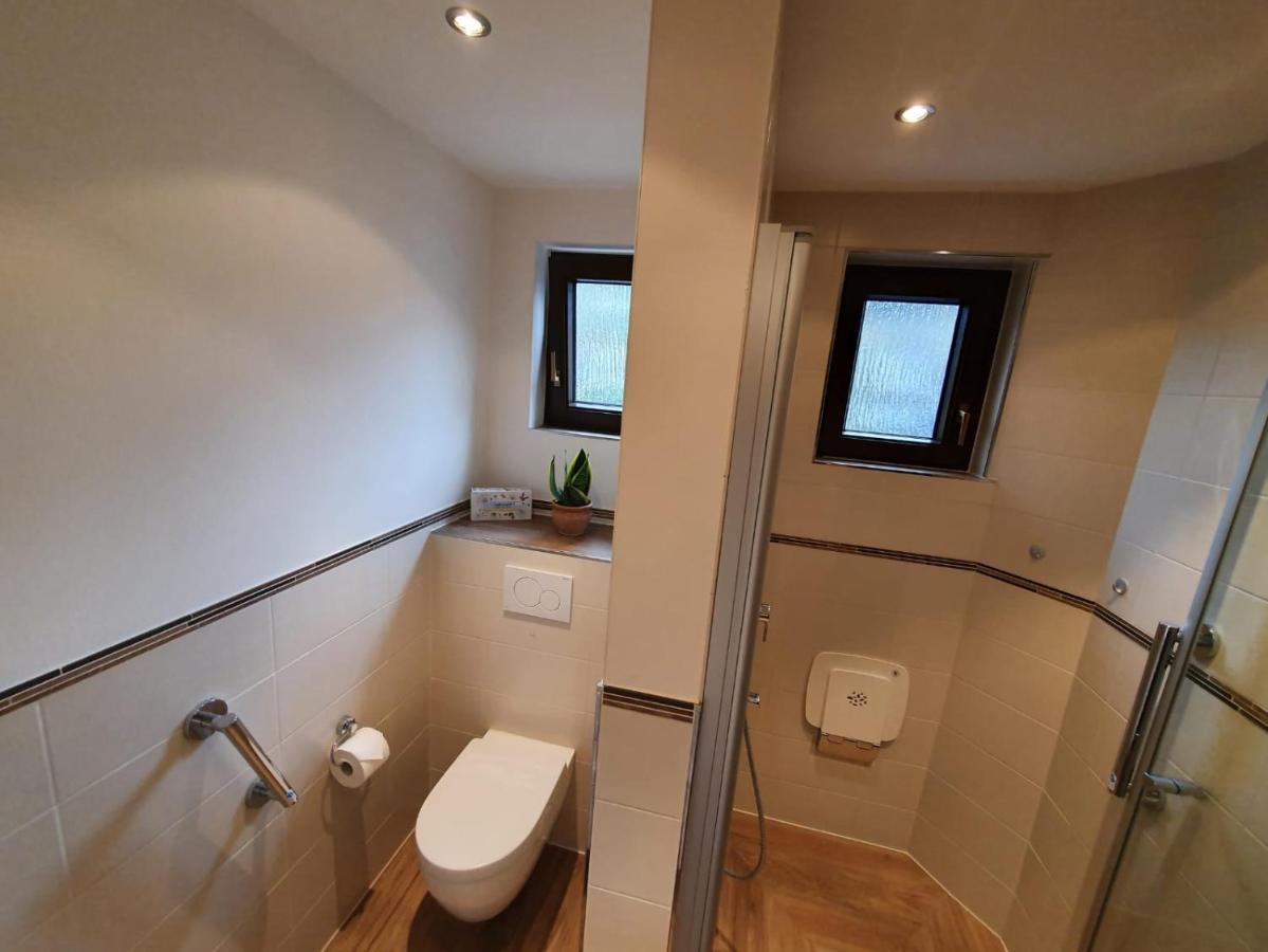 Haus Monika Apartment Zeltingen-Rachtig Bagian luar foto