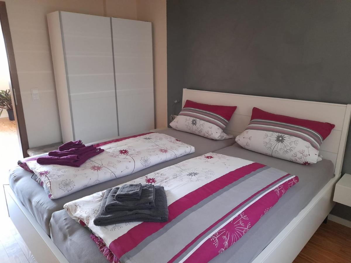 Haus Monika Apartment Zeltingen-Rachtig Bagian luar foto